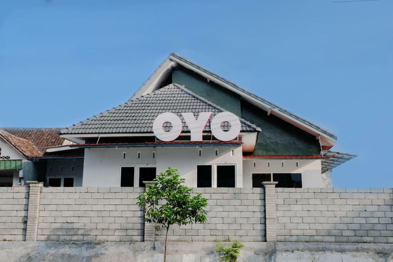 Hotel Oyo 973 Turukene Batu  Exterior foto